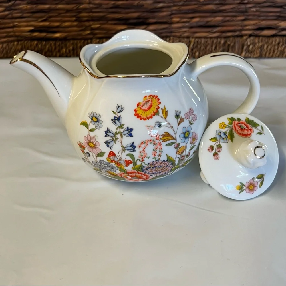Porcelain Teapot by the Robinson Design Group - 1989